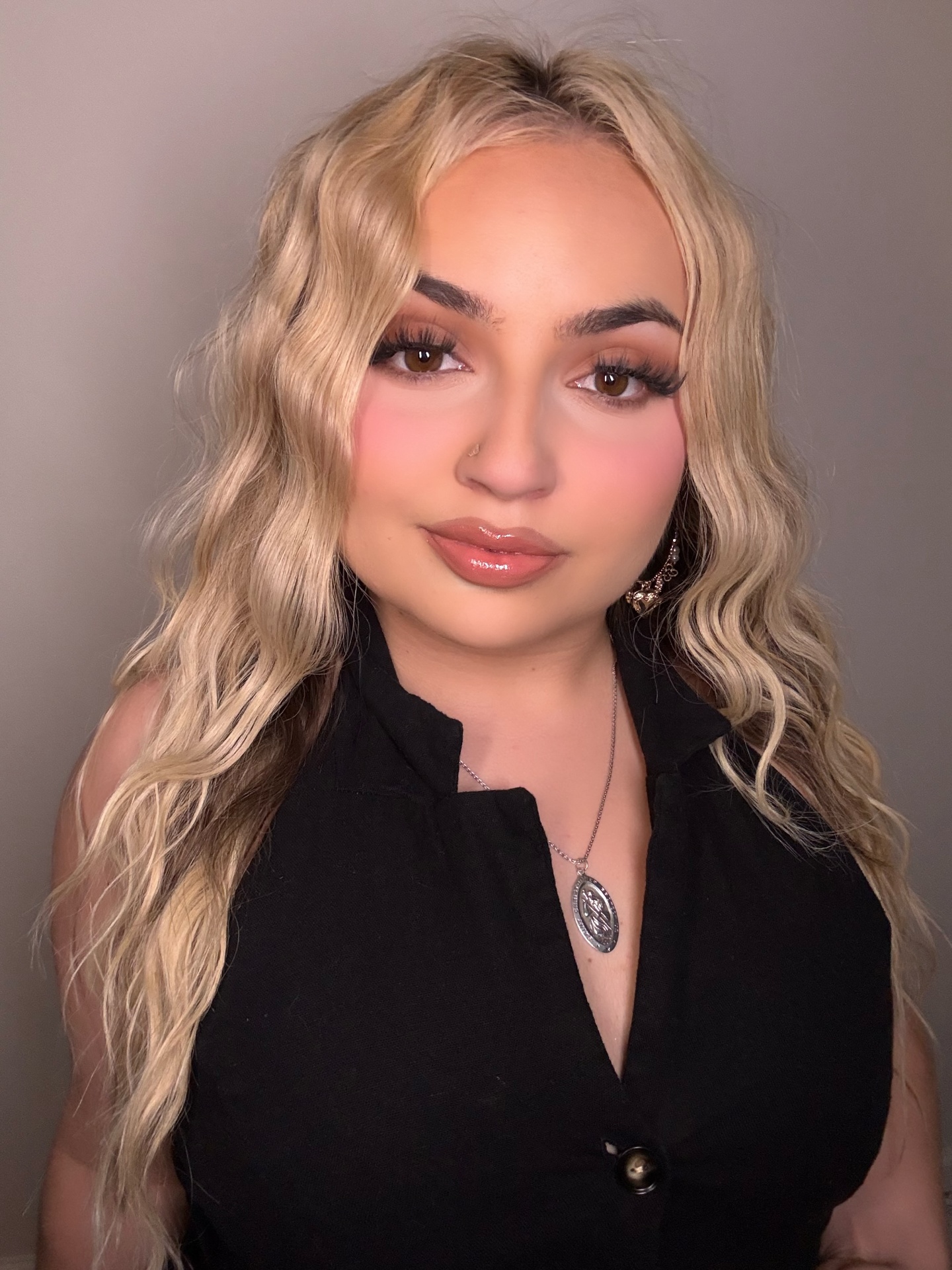 Sierra, Senior Blonding Specialist & Makeup Artist